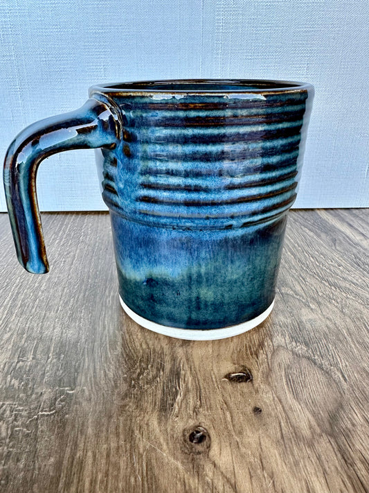 Textured Mug with L-Shaped Handle